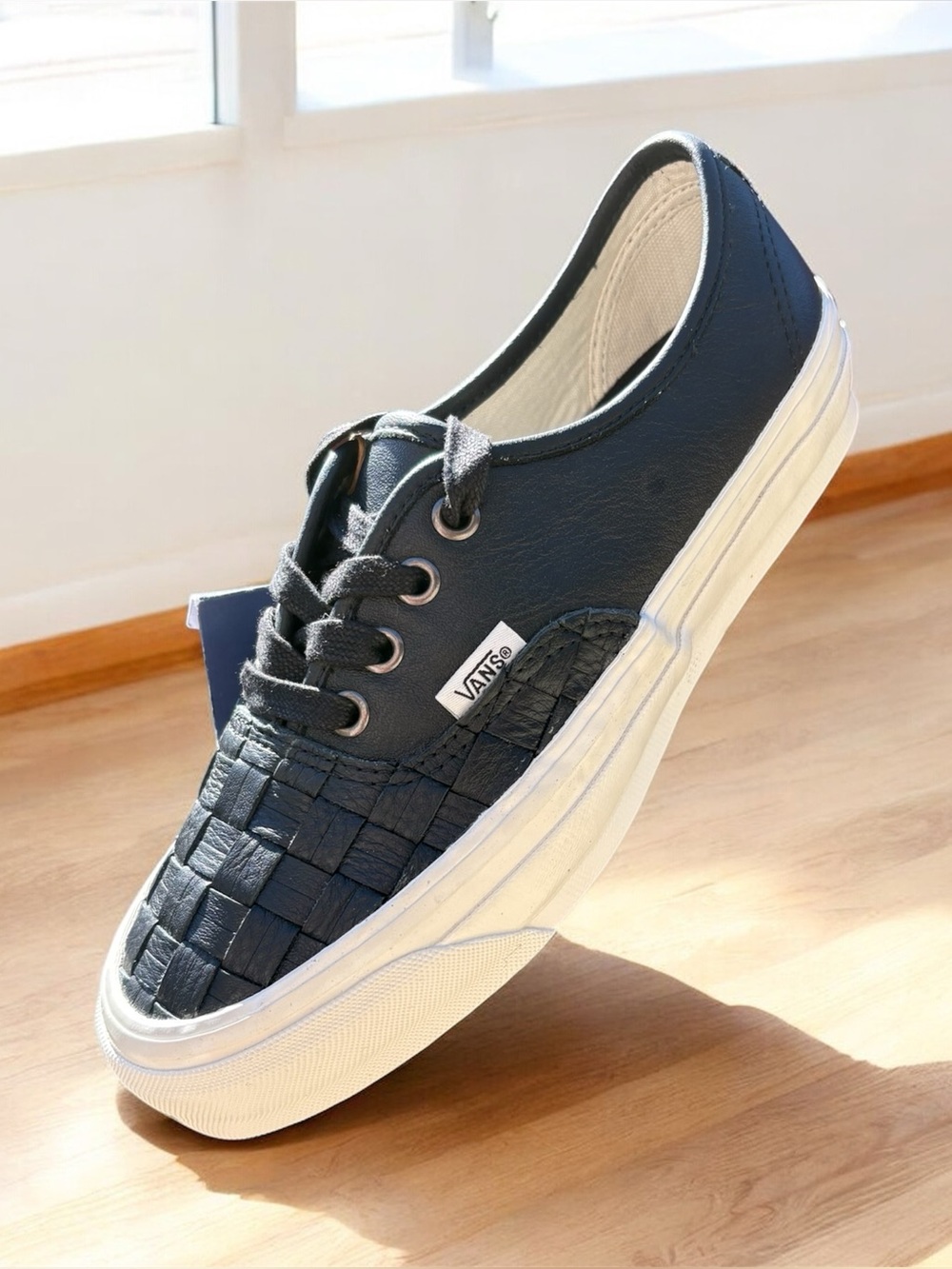 Vans Authentic Reissue 44 LX Black Woven Leather Women’s Size 7